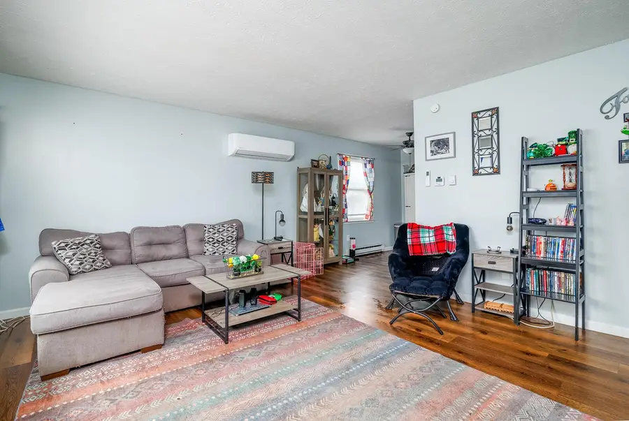 7201 Cleveland Street, South Solon, OH 43153 - #2