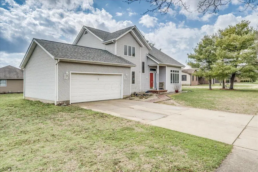 300 Wedgewood Court, Circleville, OH 43113 - #2