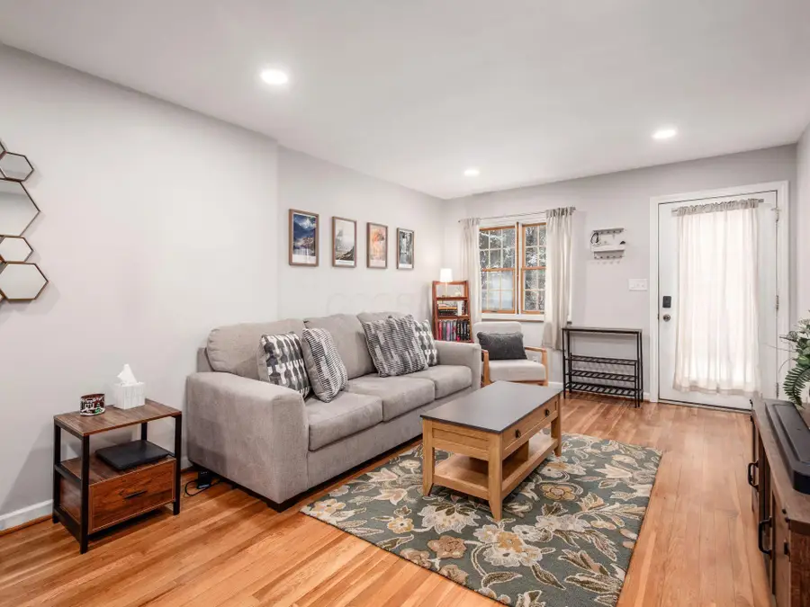 366 Parkview Drive, Columbus, OH 43202 - #2