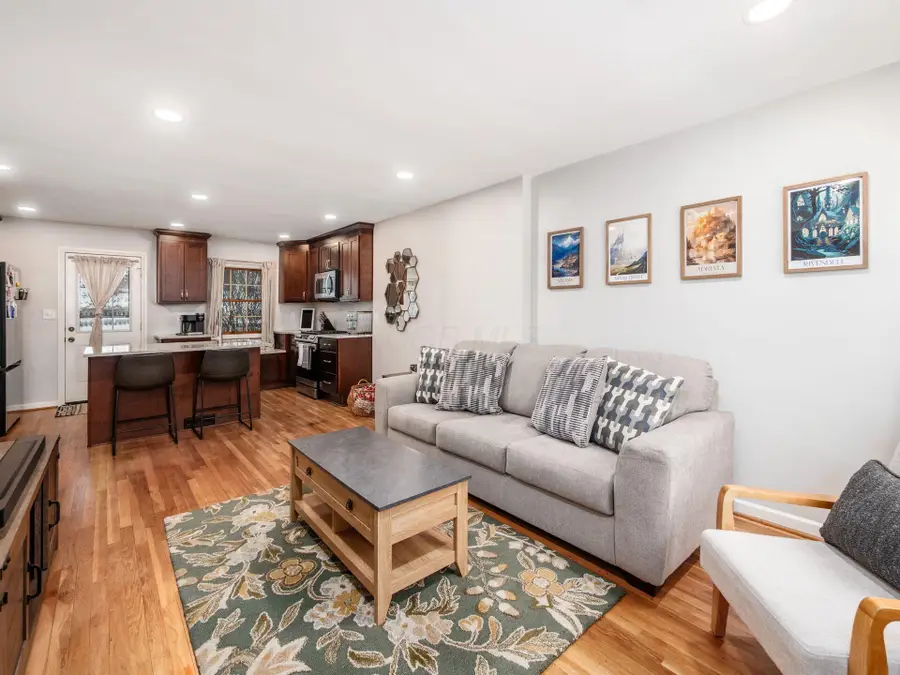 366 Parkview Drive, Columbus, OH 43202 - #3