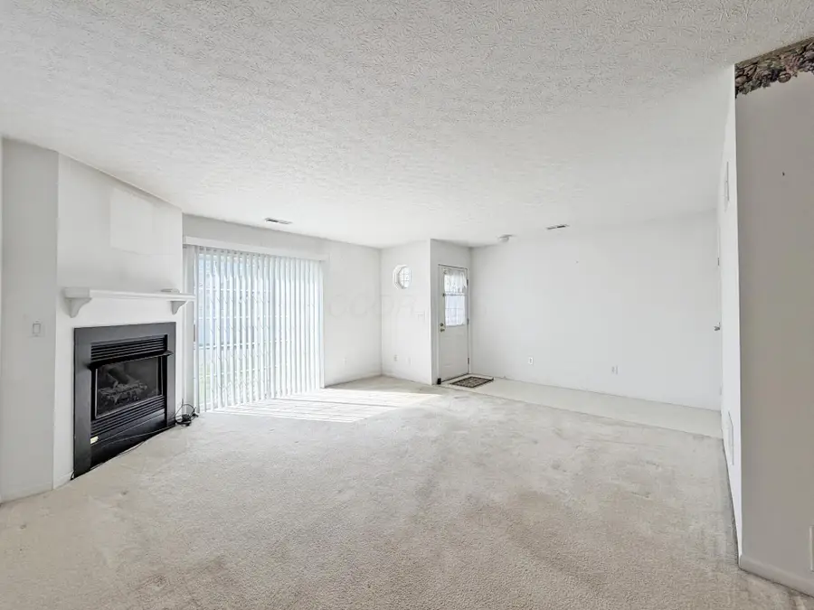 6738 Axtel Drive, Canal Winchester, OH 43110 - #2