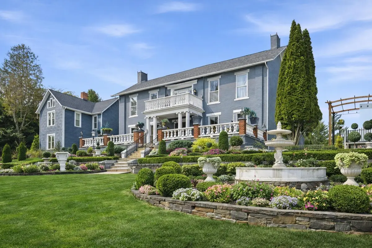 284 N Kennebec Avenue, McConnelsville, OH 43756 - #1