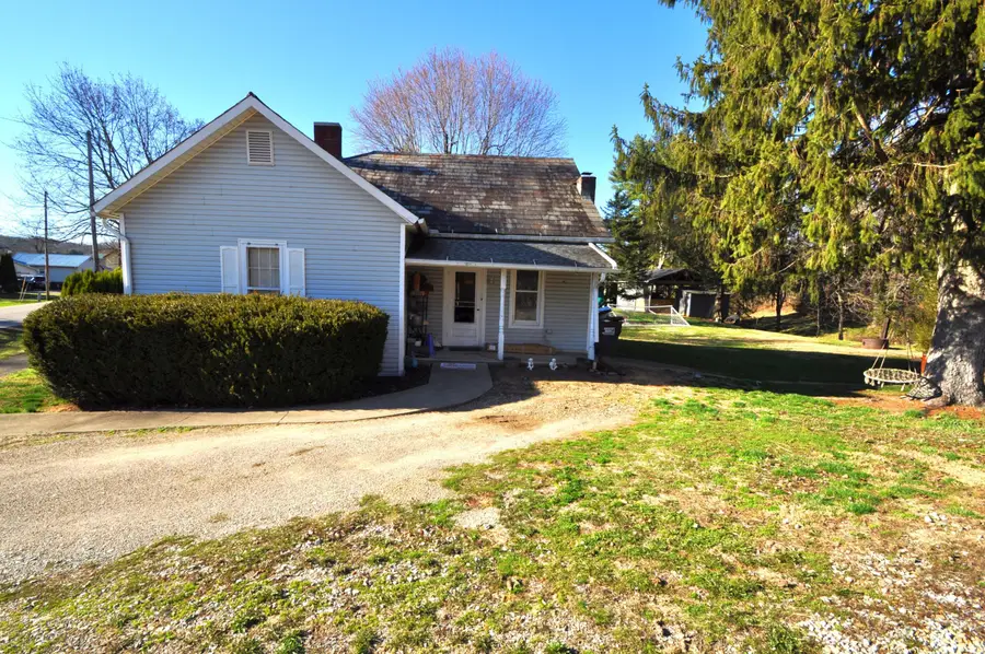 416 High Street, Dresden, OH 43821 - #3