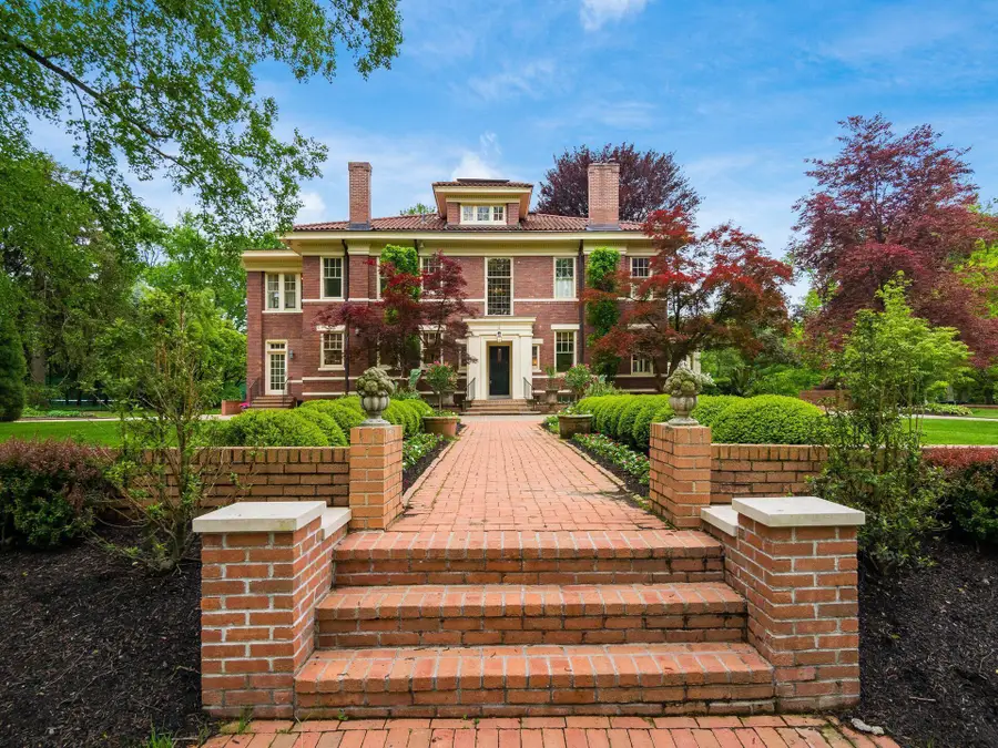 140 N Parkview Avenue, Bexley, OH 43209 - #2