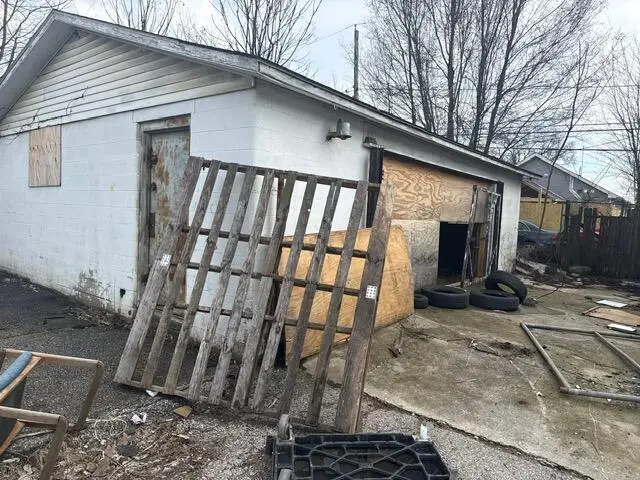 647 Lock Avenue, Columbus, OH 43207 - #3