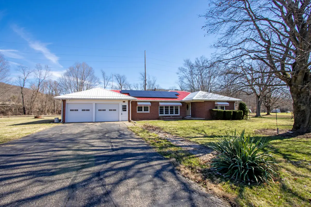 174 W 2nd Street, Perrysville, OH 44864 - #1