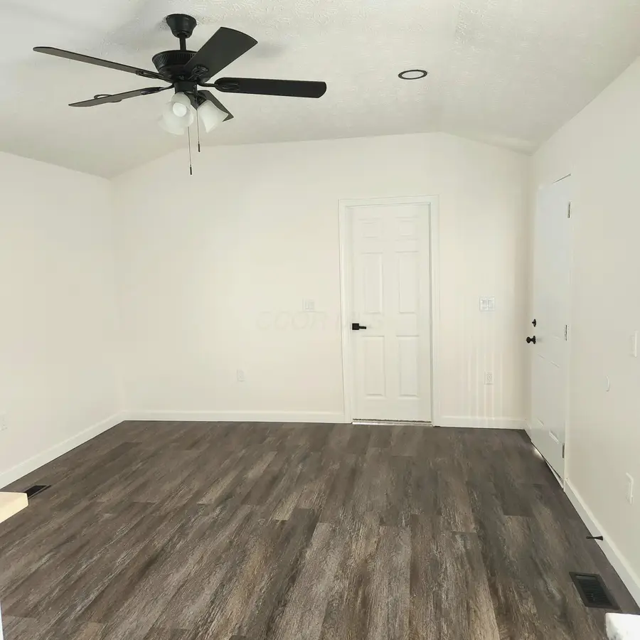 1049 Harmon Avenue, Columbus, OH 43223 - #3