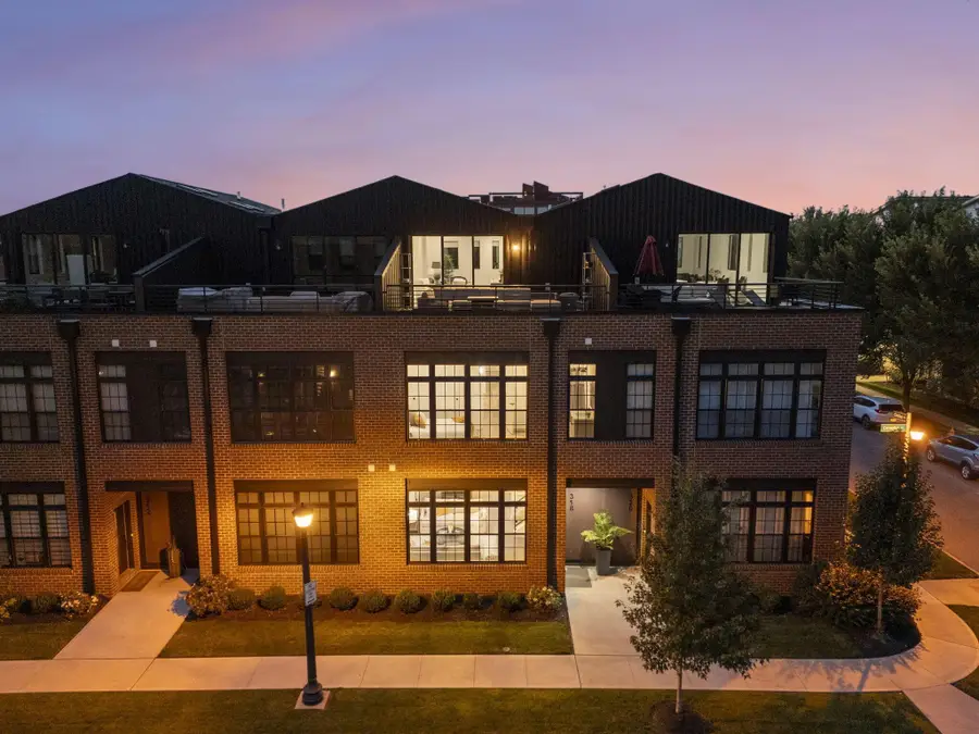 318 Cornelius Street, Columbus, OH 43215 - #2