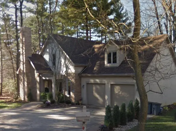 586 Pinegrove Place, Columbus, OH 43230