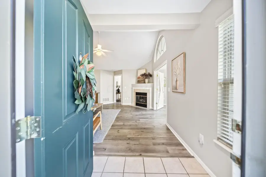 131 Stonegate Drive, Pataskala, OH 43062 - #2