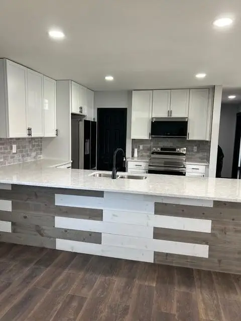 2366 E Howard Road, Obetz, OH 43207 - #3