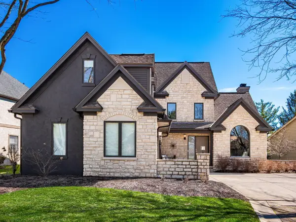 9821 Oxford Circle, Powell, OH 43065