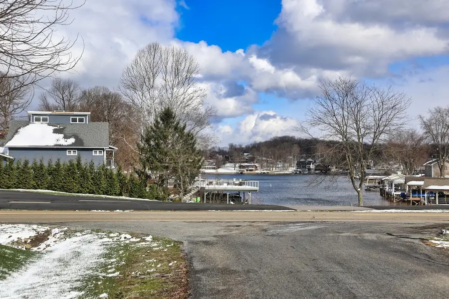 1137 Apple Valley Drive, Howard, OH 43028 - #2