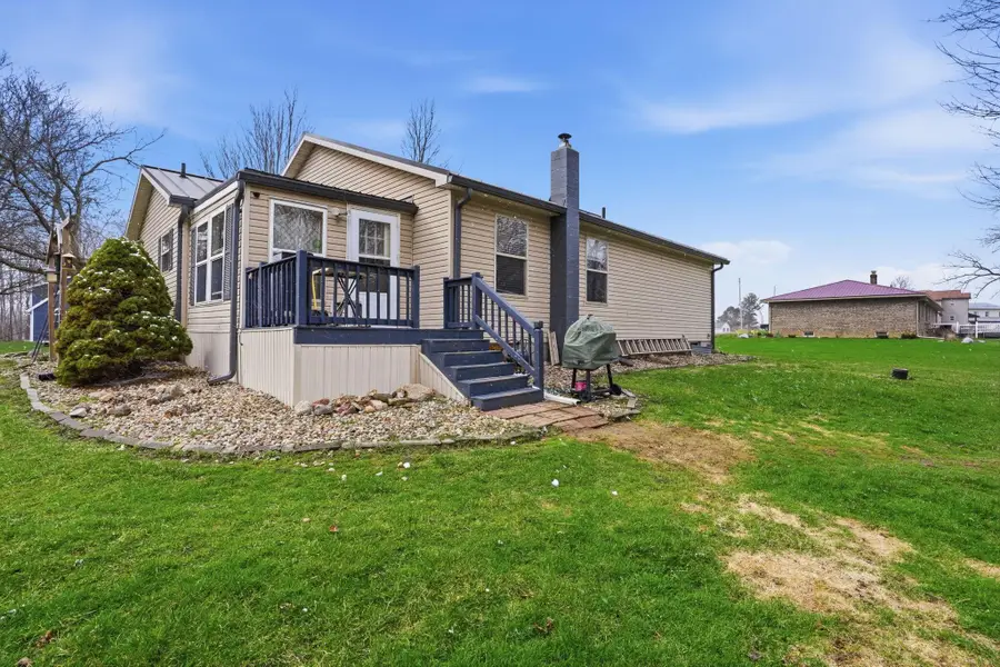 3202 Oesch Lane, Shelby, OH 44875 - #2