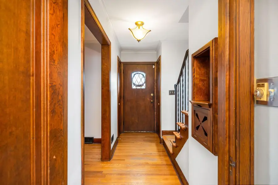 367 E Dunedin Road, Columbus, OH 43214 - #2