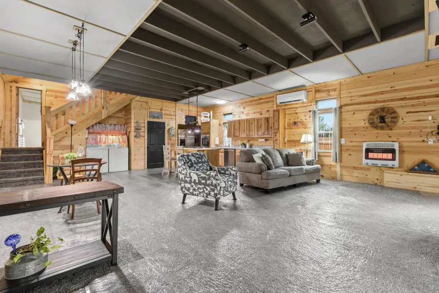 374 Center Street, Gratiot, OH 43740 - #2