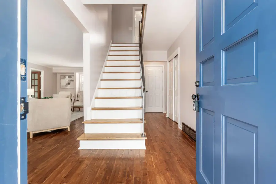 809 Colony Court, Columbus, OH 43235 - #3