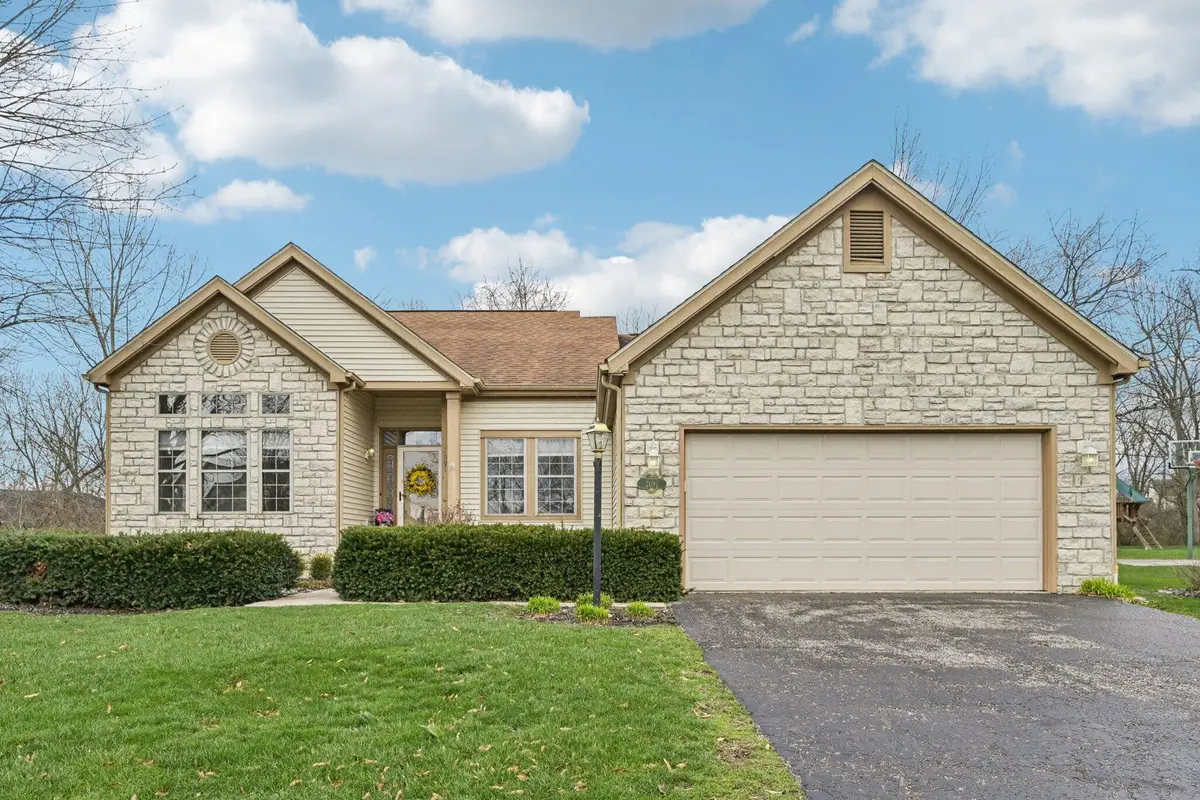 2091 Mayflower Circle, Grove City, OH 43123 - #1