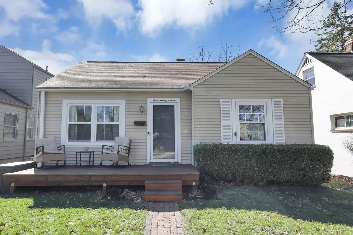 327 E Jeffrey Place, Columbus, OH 43214 - #1