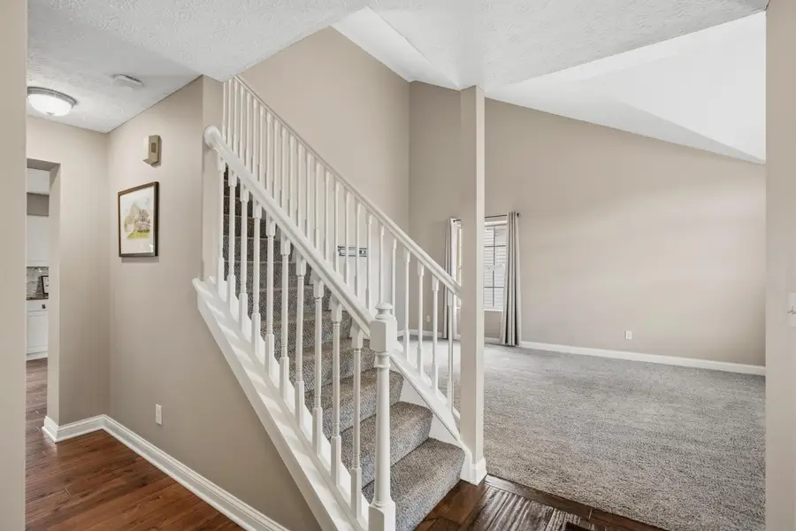 417 Clifden Court, Sunbury, OH 43074 - #3