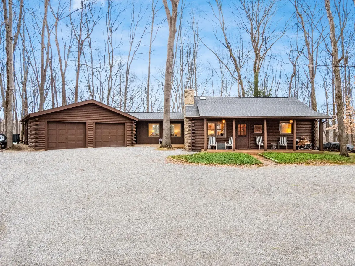 1060 Fox Lane, Sugar Grove, OH 43155 - #1