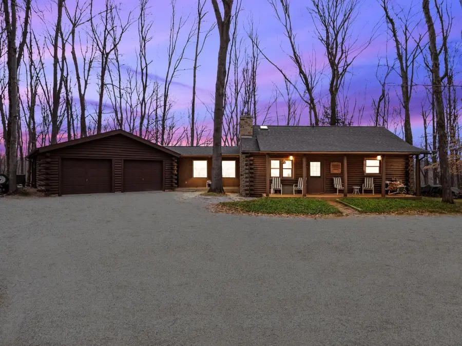 1060 Fox Lane, Sugar Grove, OH 43155 - #2