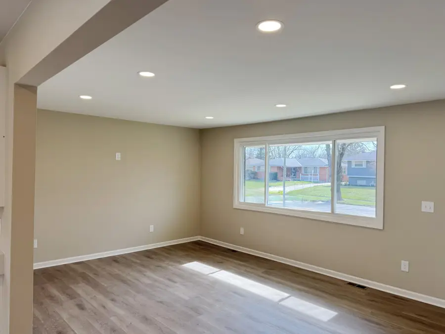 1767 Woodcrest Road, Columbus, OH 43232 - #3