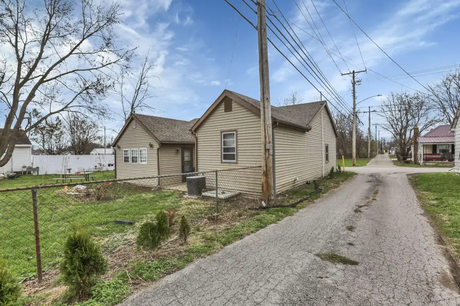 332 Fountain Avenue, Washington Court House, OH 43160 - #3