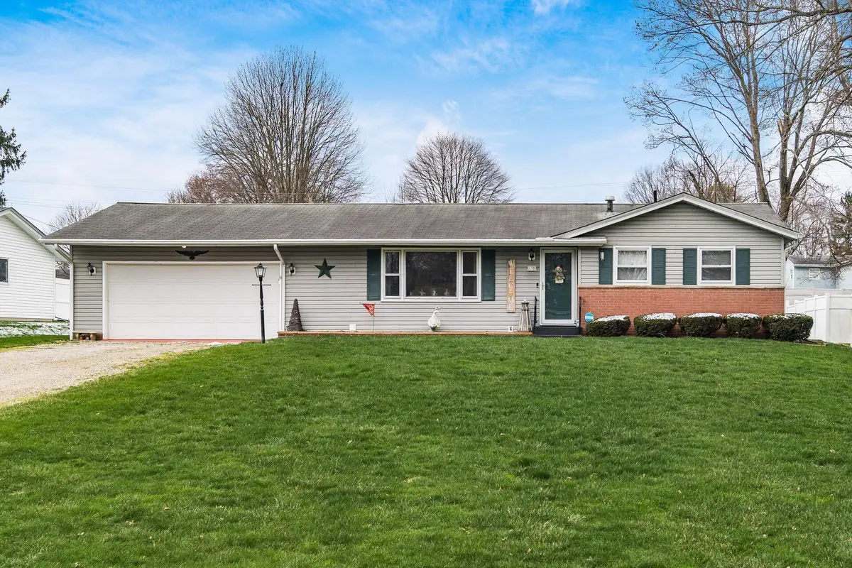139 N 39th Street, Newark, OH 43055 - #1