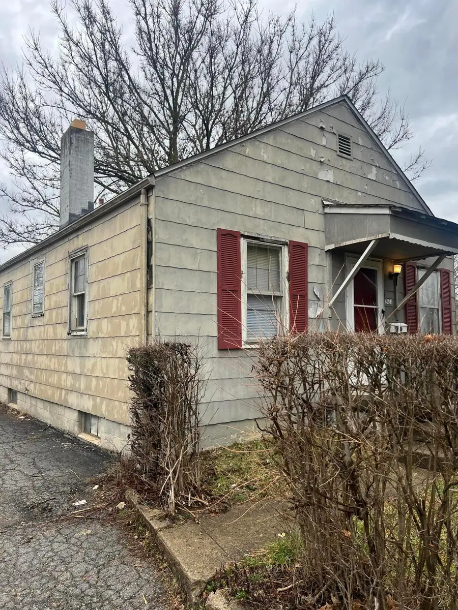 2451 Joyce Avenue, Columbus, OH 43211 - #2