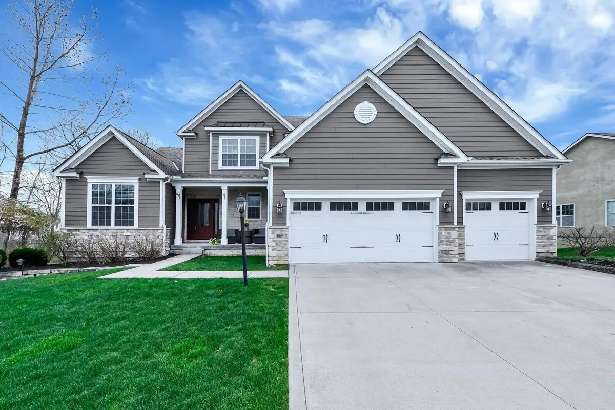 1669 Forest View Drive, Pataskala, OH 43062 - #1