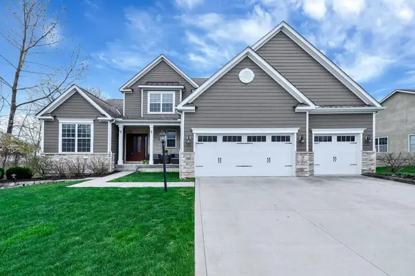 1669 Forest View Drive, Pataskala, OH 43062