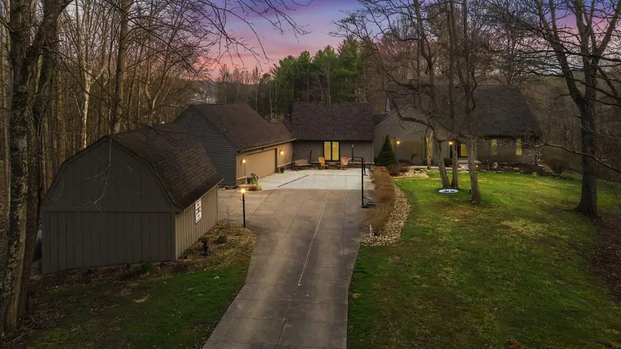 13464 State Route 664 S, Logan, OH 43138 - #2