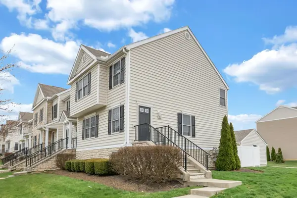 201 Autumn Ridge Circle, Pickerington, OH 43147