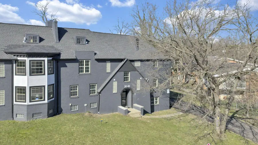 2080-2090 E 5th Avenue, Columbus, OH 43219 - #2