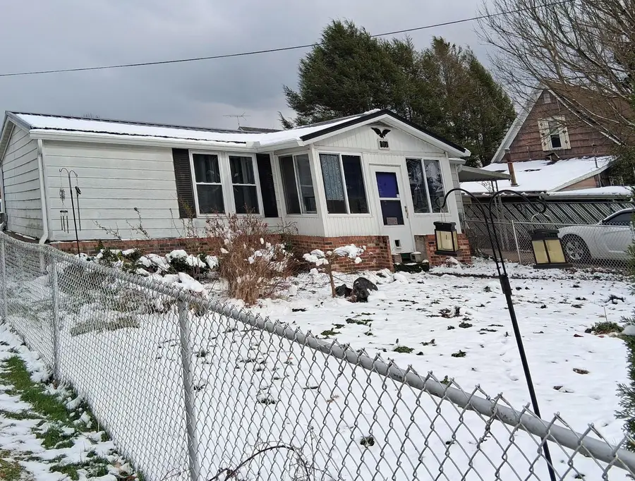 900 Broadway Street, Middleport, OH 45760 - #2