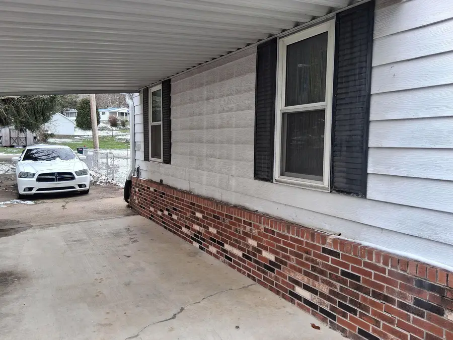 900 Broadway Street, Middleport, OH 45760 - #3