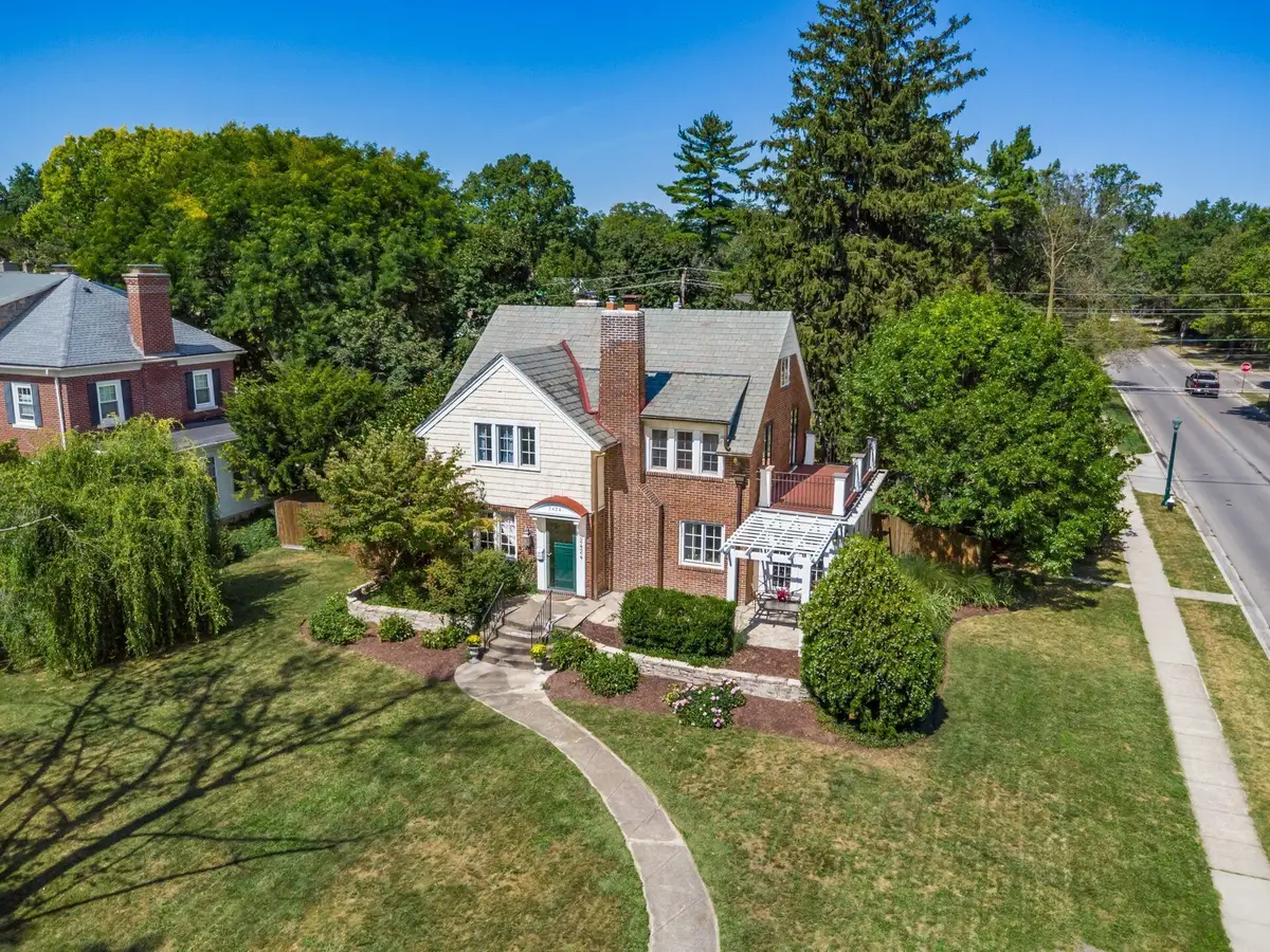 2424 Sherwood Road, Bexley, OH 43209 - #1