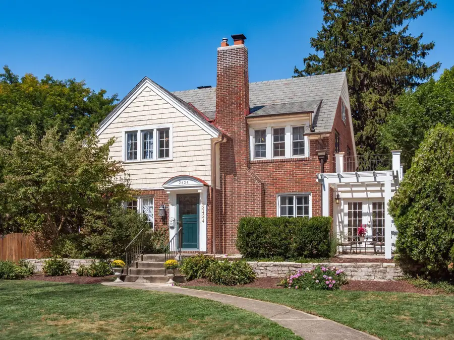 2424 Sherwood Road, Bexley, OH 43209 - #3