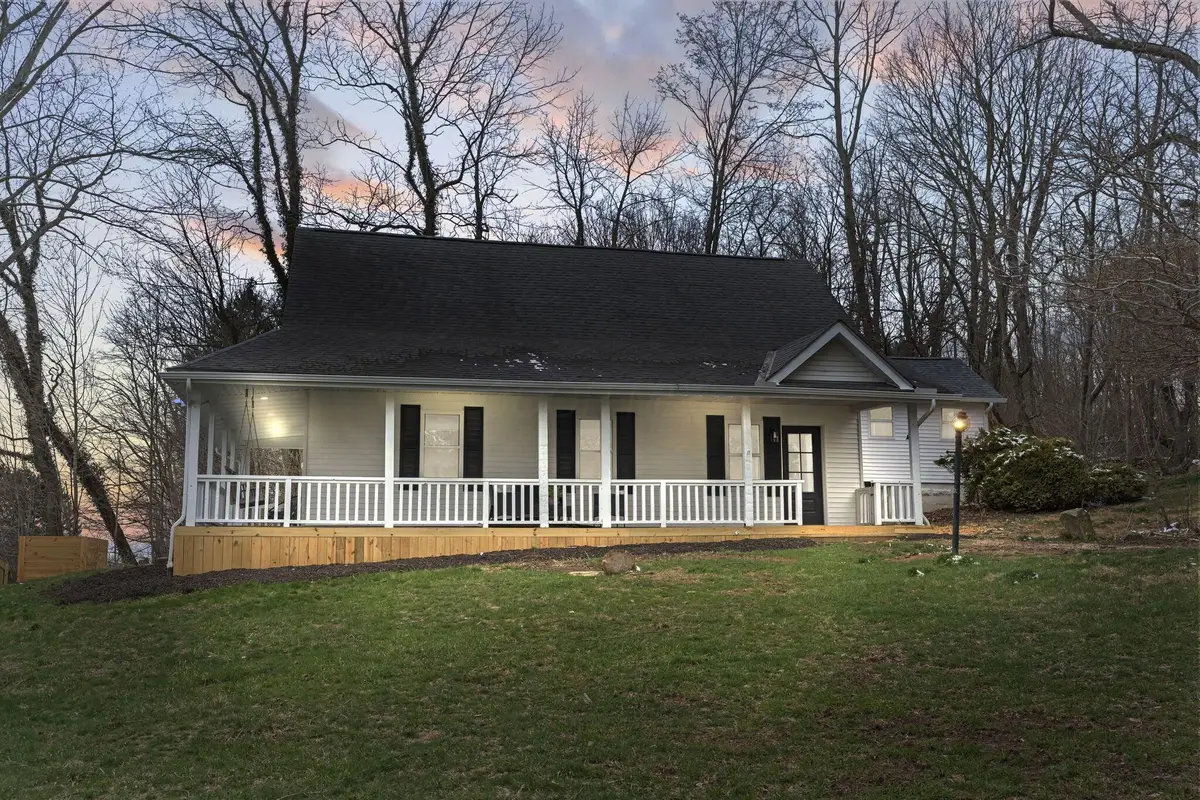 780 National Road Se, Hebron, OH 43025 - #1