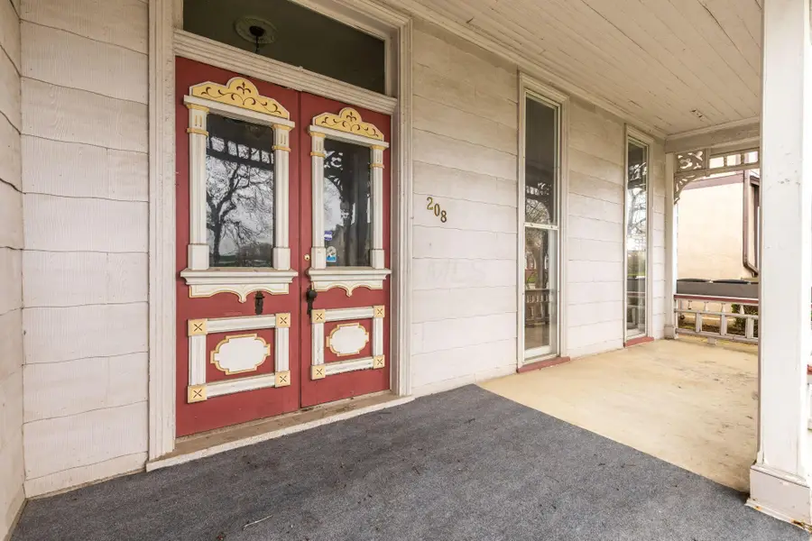 208 N Scioto Street, Circleville, OH 43113 - #3