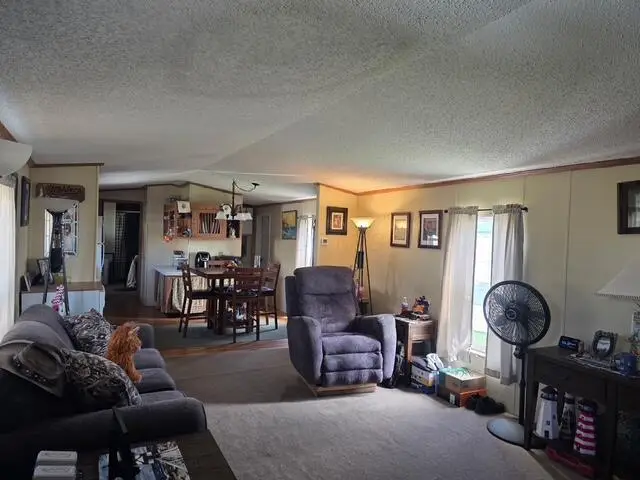 304 Greenbriar Lane W, Hebron, OH 43025 - #2