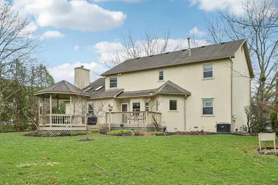 390 Ashford Drive, Westerville, OH 43082 - #2