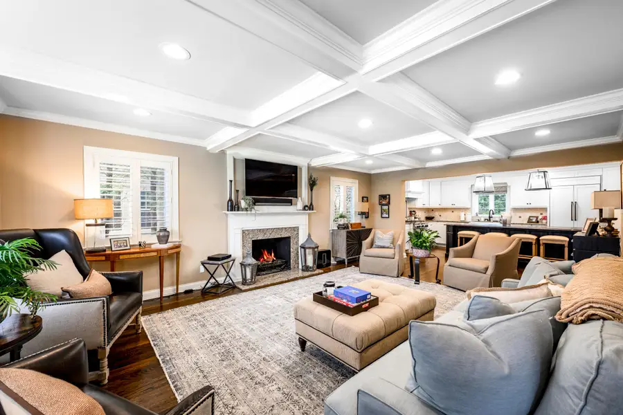 1865 Collingswood Road, Columbus, OH 43221 - #3