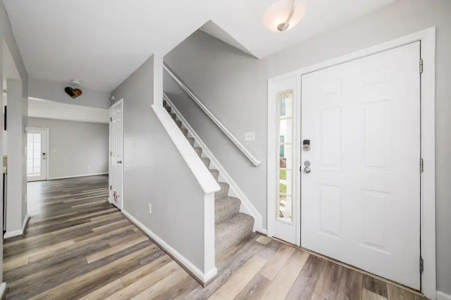 622 Lakeview Drive S, Grove City, OH 43123 - #3