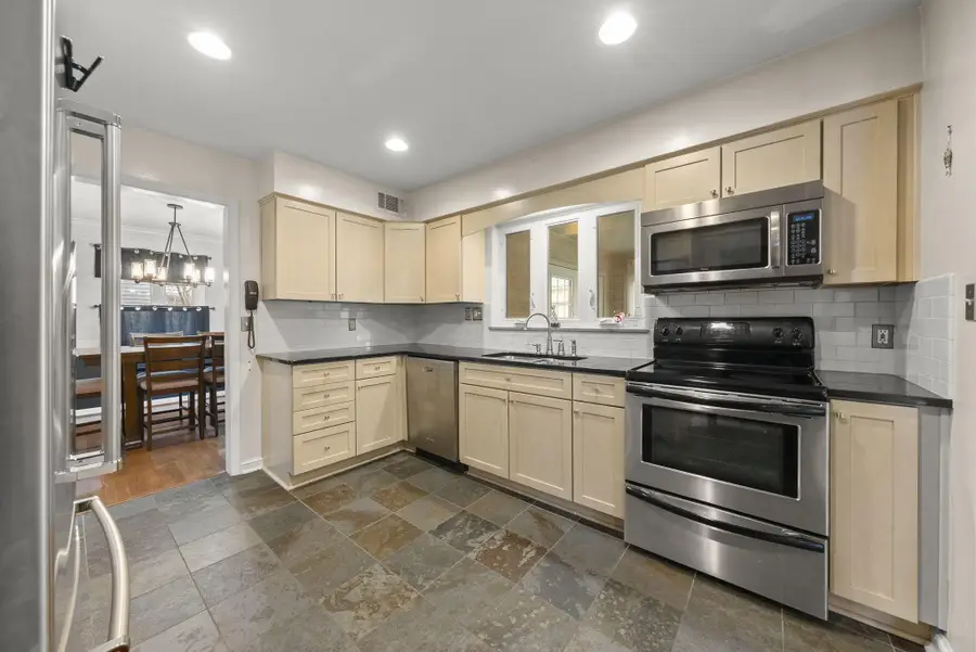 2630 Brandon Road, Columbus, OH 43221 - #3