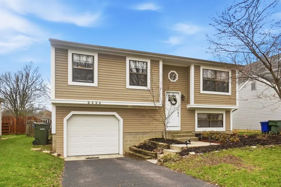 2425 Sanford Drive, Columbus, OH 43235 - #2