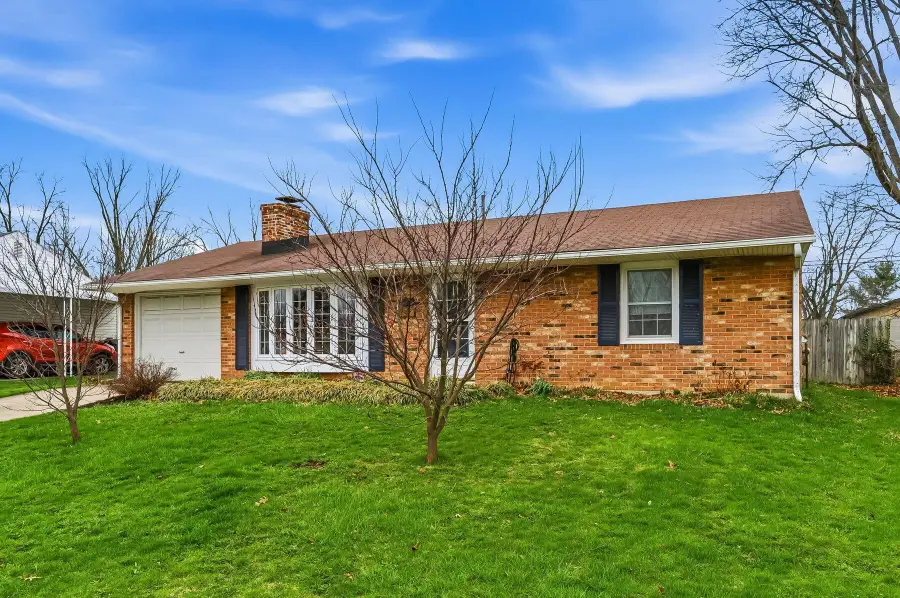 427 Canfield Drive, Columbus, OH 43230 - #2