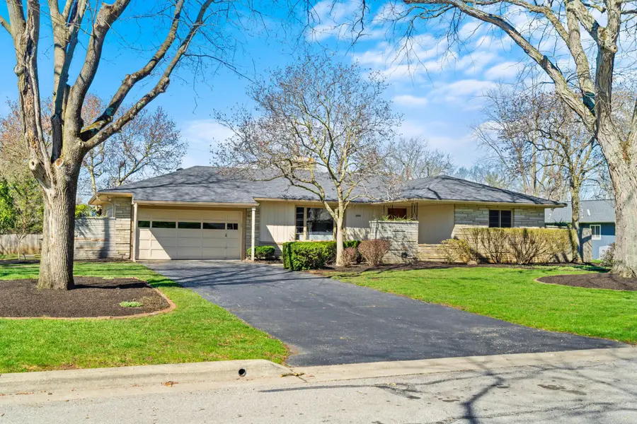 3949 Norbrook Drive, Upper Arlington, OH 43220 - #3