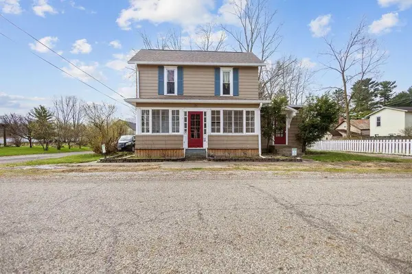 51 Benton Street, Pataskala, OH 43062